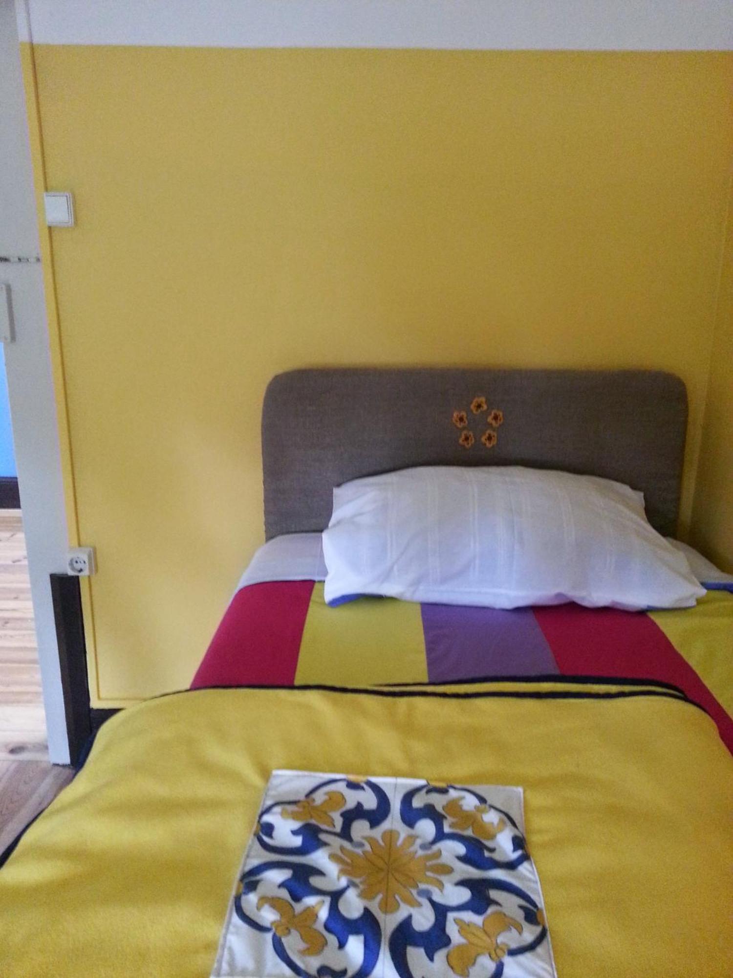 Csi Coimbra & Guest House - Student Accommodation Стая снимка
